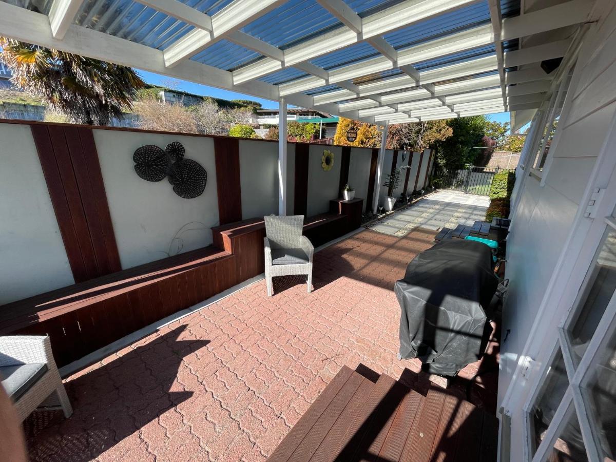 2Mins To Lakefront Family Retreat Taupo Exterior photo